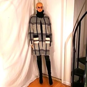 🔥 NWT Sioni Eggshell/ Black & White Plaid Multi Design Faux Fur Cardigan.